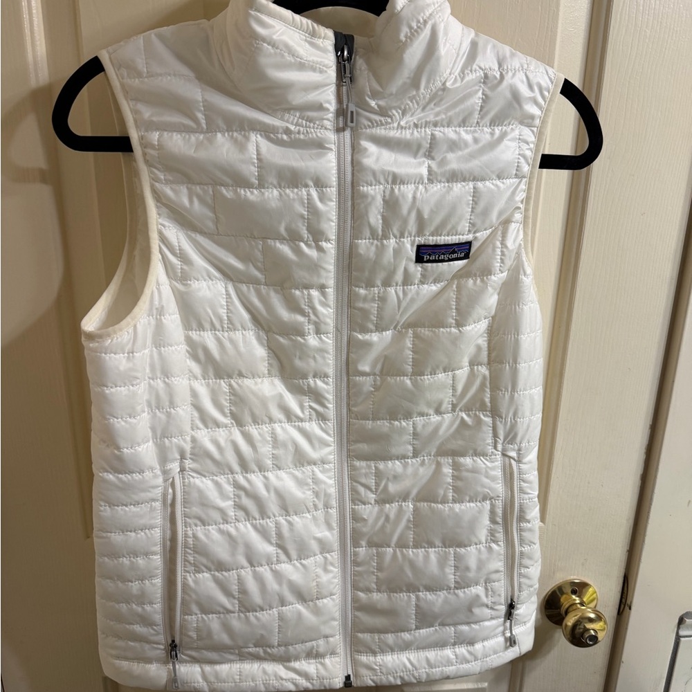 Patagonia Women’s Nano Puff Vest White